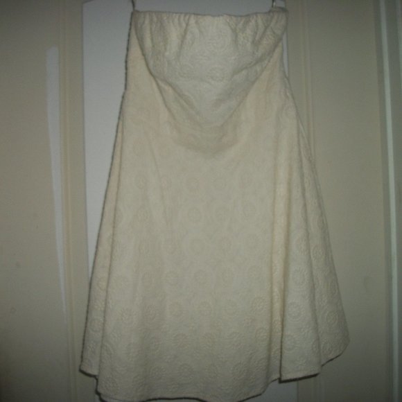 CLEAN GIRL CLASIC  GIRL SWEET CREAMY WHITE STRAPLESS TEXTURES SUNDRESS 6 - Picture 1 of 4